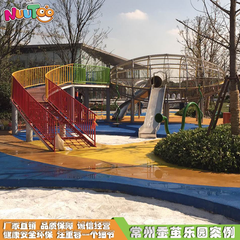 推薦這款99%的兒童都會喜歡的戶外新品設備：大型組合滑梯
