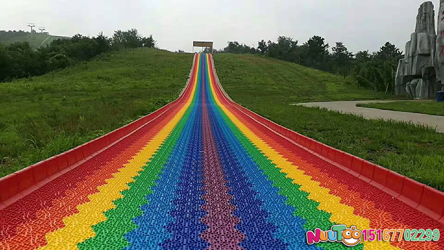 成都邛崍彩虹滑道加盟需要考慮什么因素？需要考慮地段